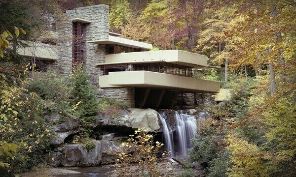 Frank Lloyd Wright: casa da cascata