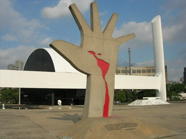 Oscar Niemeyer: Memorial da América Latina