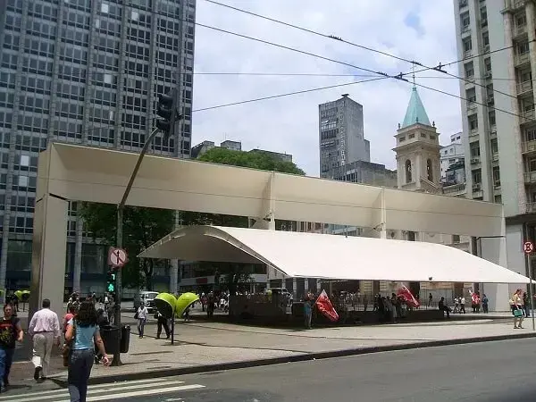 Paulo Mendes da Rocha - Praça do Patriarca