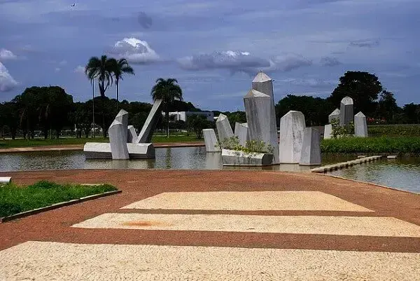 Roberto Burle Marx: Praça dos Cristais