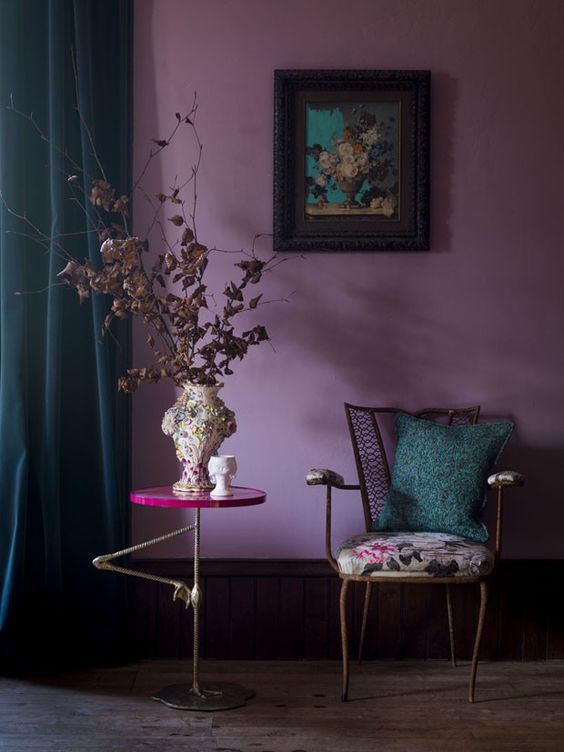 Cores frias e quentes: quarto violeta (foto: Pinterest)