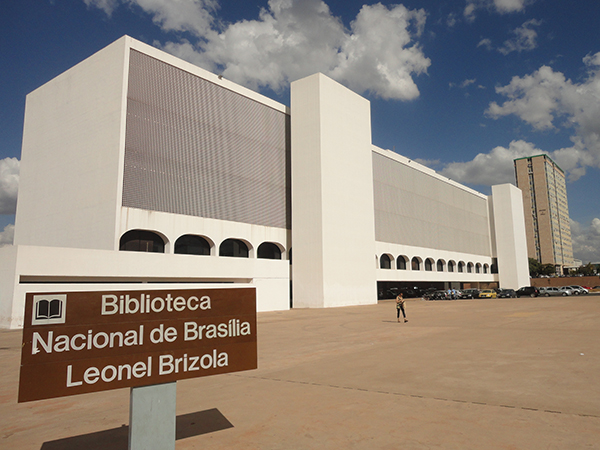 arquitetura-de-brasilia-biblioteca-nacional