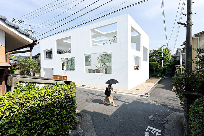 sou-fujimoto-casa-n-fachada