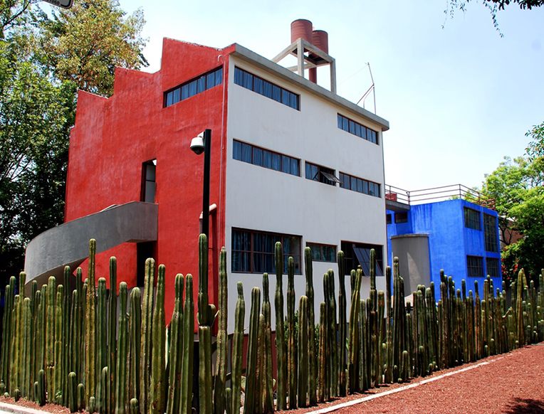 arquitetura-mexicana-casa-museu-frida-kahlo-e-diego-rivera-cactos