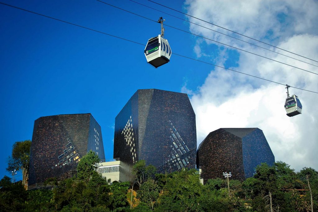 giancarlo-mazzanti-parque-biblioteca-medellin-torres