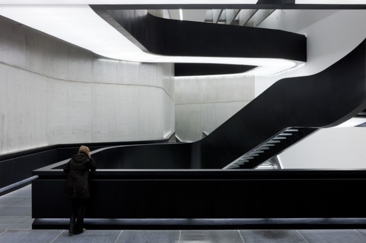 patrik-schumacher-maxxi-center-interior