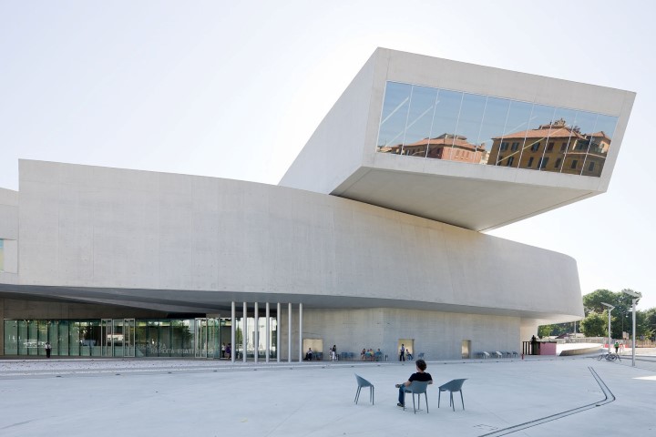 patrik-schumacher-maxxi-center