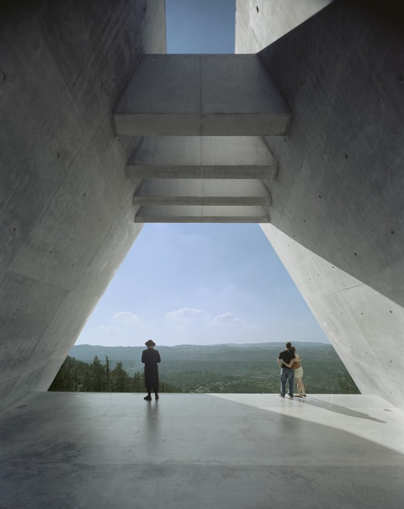 moshe-safdie-museu-do-holocausto-vista