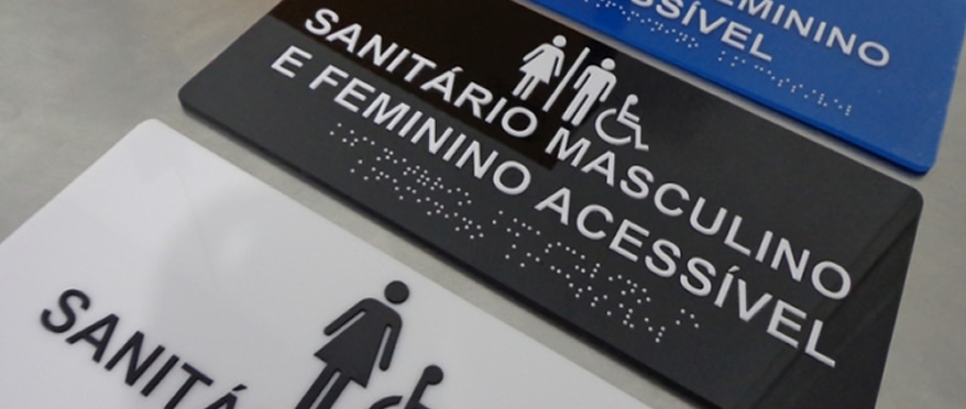 acessibilidade-na-arquitetura-placas-sinalizadoras