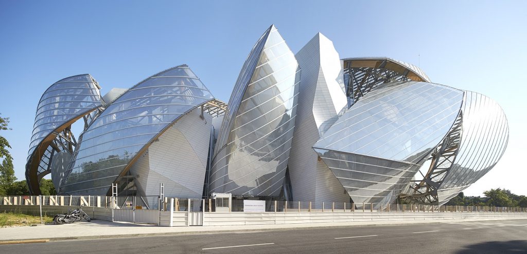 desconstrutivismo-na-arquitetura-louis-vuitton-foundation