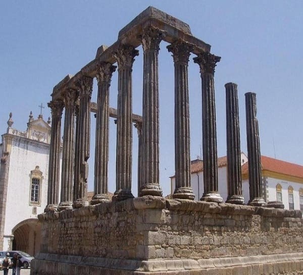 Arquitetura grega: Templo de Diana