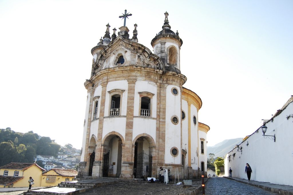 Arquitetura-portuguesa-igreja-nossa-senhora-do-rosario-ouro-preto