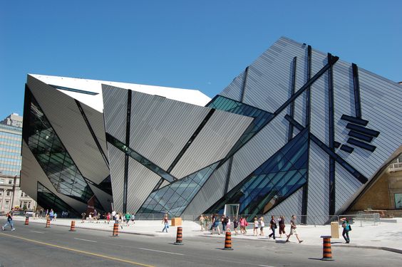 arquitetura-contemporanea-museu-real-ontario