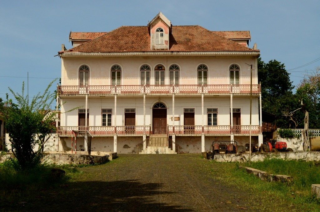 arquitetura-portuguesa-casa-do-periodo-colonial-em-sao-tome-e-principe