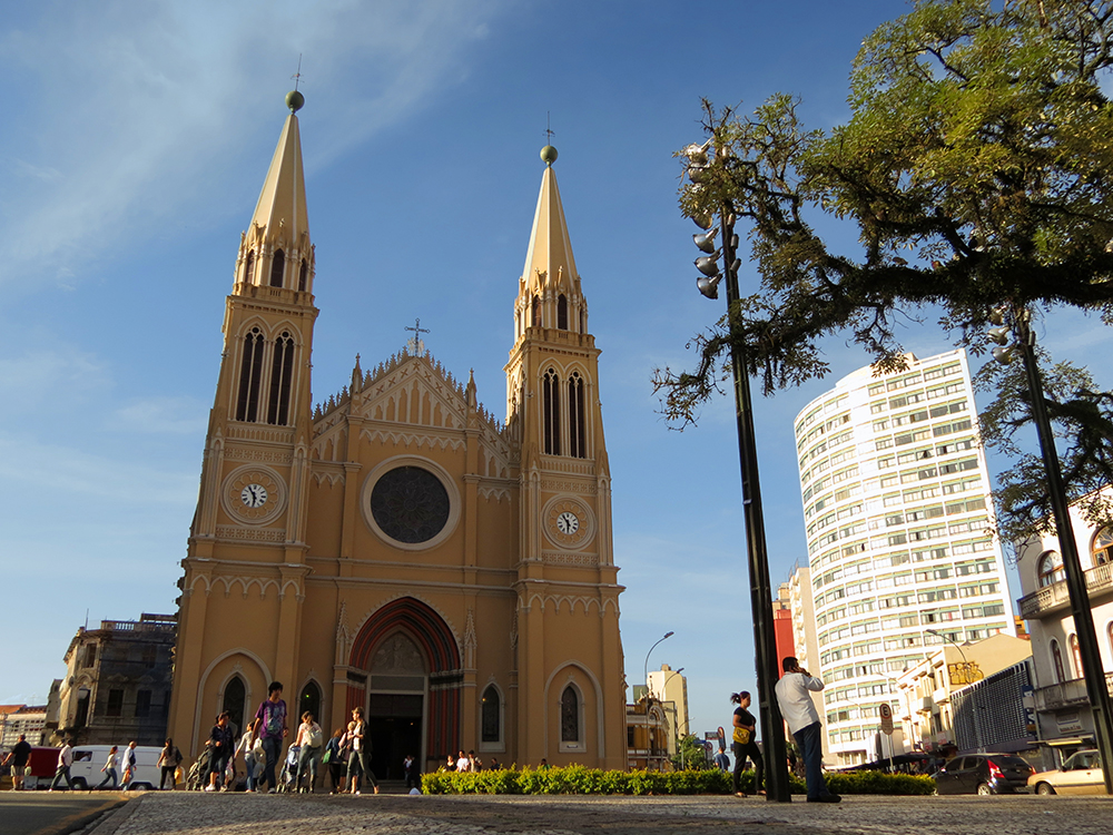 Arquitetura-Francesa-Catedral-na-Praca-Tiradentes