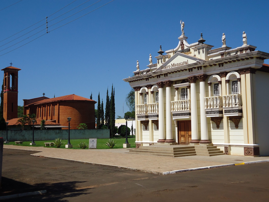 arquitetura italiana Pedrinhas Paulista teatro municipal