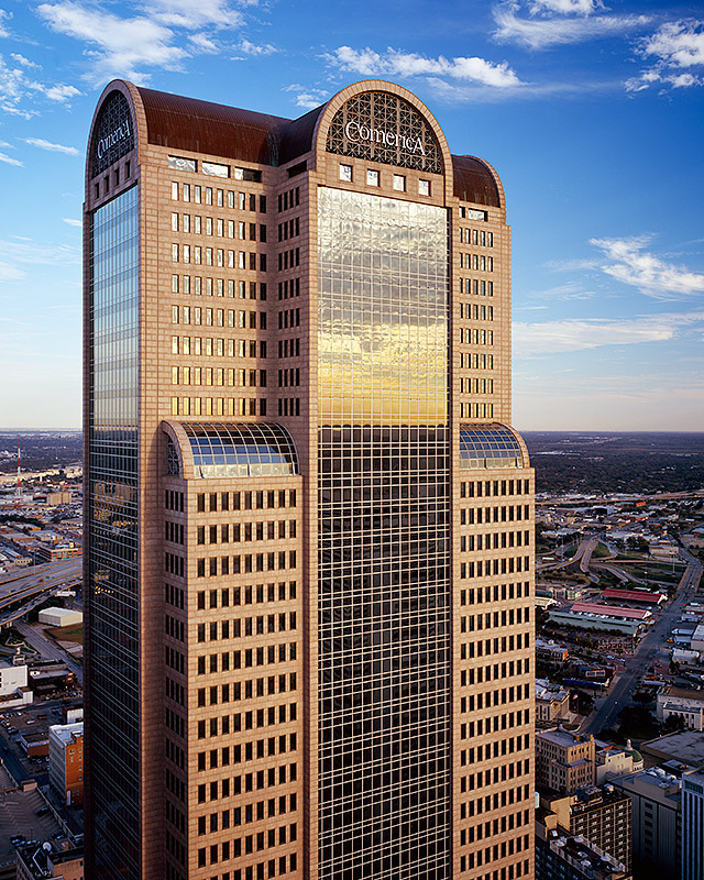 Philip Johnson: Comerica Bank Tower