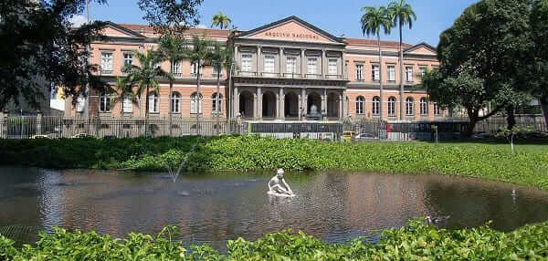 Arquitetura Neoclássica: Arquivo Nacional do Rio de Janeiro