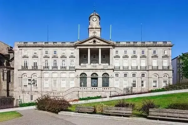 Arquitetura neoclássica: Palácio da Bolsa