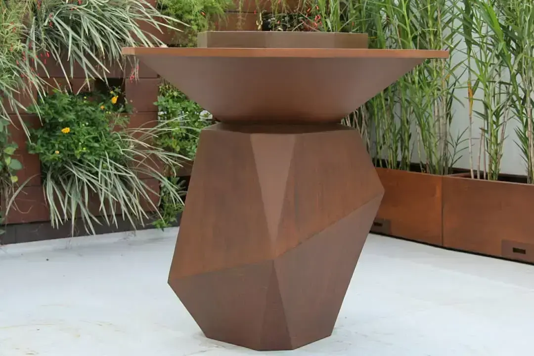 O que é aço corten: lareira externa de aço corten