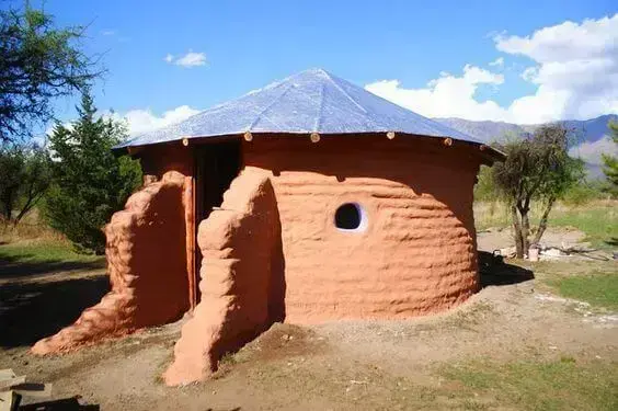 Bioconstrução: casa de superadobe