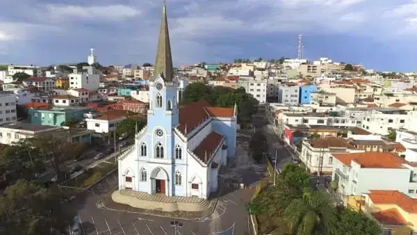 Arquitetura Gótica: Igreja Matriz de Três Corações - MG (Foto: G1)