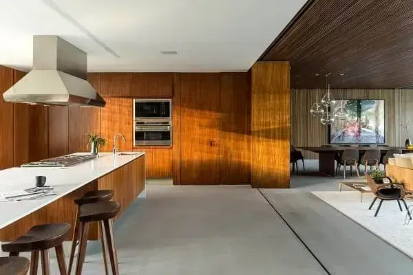 Casas mais extraordinárias do mundo Casa Canal - Cozinha e sala de estar integradas