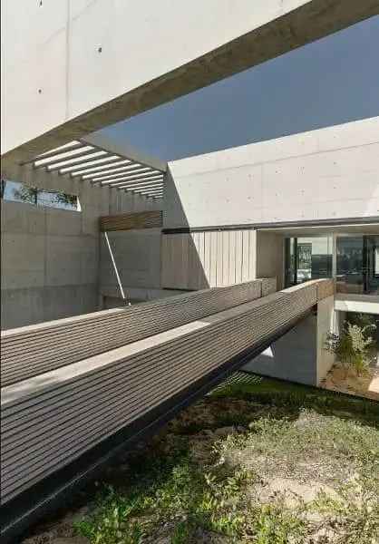 Casas mais extraordinárias do mundo: The Wall House - passarela