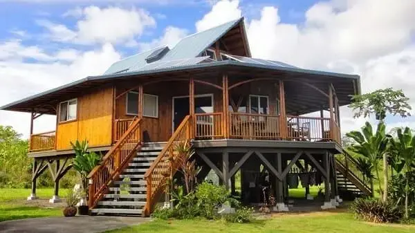 Casa de bambu é uma ótima opção para residência no campo