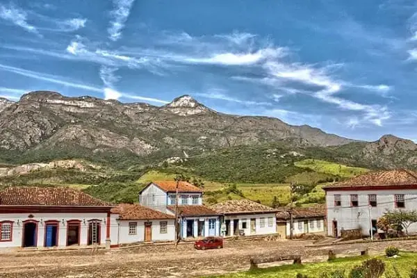 Cidades Históricas de Minas Gerais: Praça Monsenhor Mendes - Catas Altas