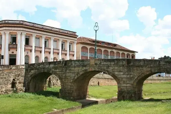 Cidades Históricas de Minas Gerais: ponte do período colonial - São João Del Rei