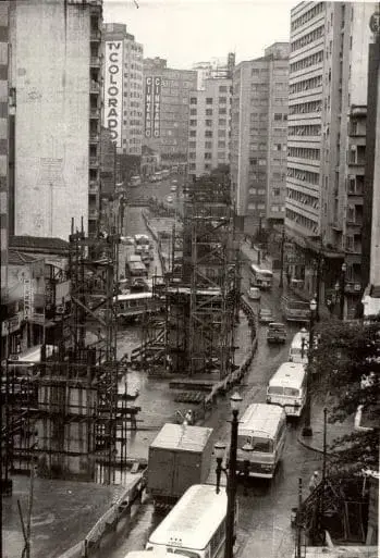 Minhocão em construção - 1970 (foto: Acervo UH FolhaPress)