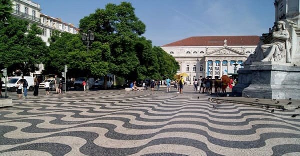 Pedra Portuguesa: largo do Rossio em Portugal