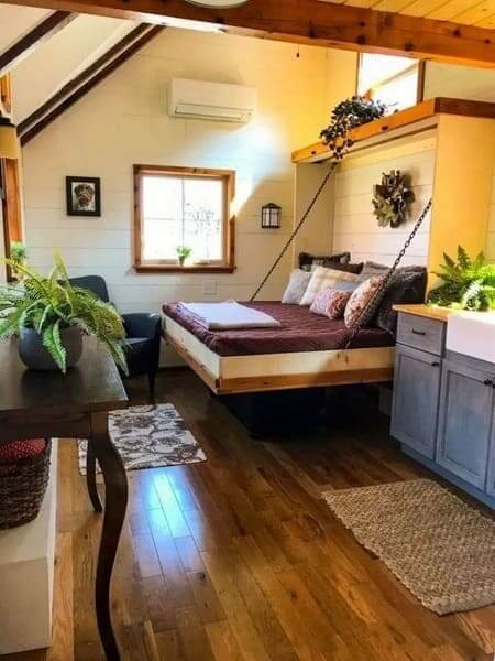 Tiny House: Cama embutida na parede (foto: AACMM)