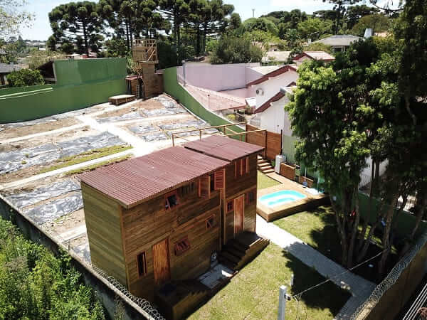 Condomínio de Tiny House em Curitiba: obra foi parada devido a multas