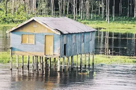 Tipos de Casas: Palafita (foto: Eduardo Girão)