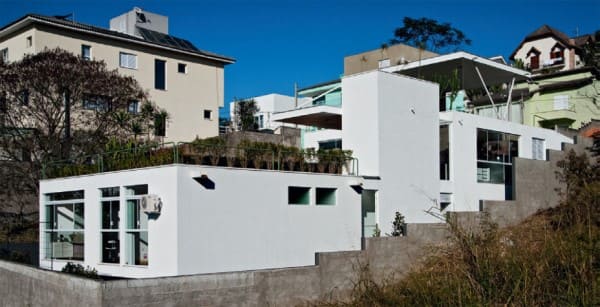 Casa em declive com jardim na laje (foto: Casa Abril)