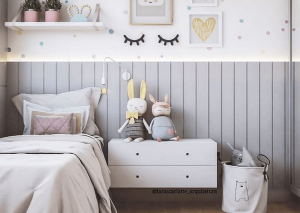 Lambris: quarto infantil com lambri cinza (foto: Pajaris)