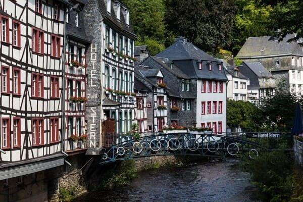 Enxaimel: obras em Monschau (Alemanha) foto: Pixabay