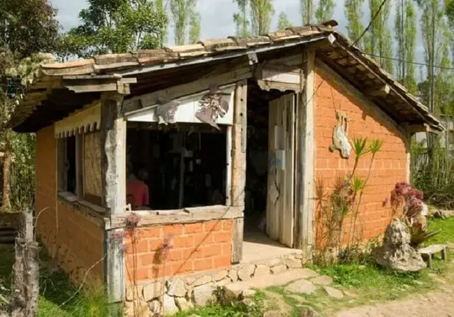 A casa de adobe apresenta um ótimo custo benefício quando comparado a outros modelos de construção. Fonte: Assim que Faz