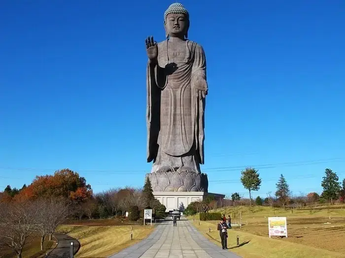 A maior estátua do mundo: o Buda de Ushik é a 4° maior estátua do mundo. Fonte: Dr. Curioso