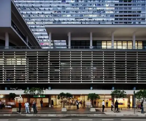 Fachada ativa no Conjunto Nacional, em São Paulo (foto: Blog da Liga)