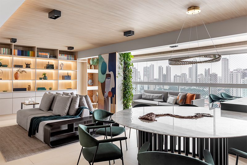 Projeto: Célia Mustafá | Com 165m², o apartamento propõe uma nova leitura sobre os espaços de convivência familiar