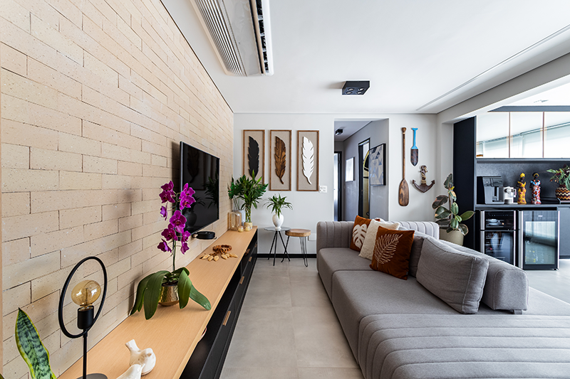 Apartamento no Morumbi une arte, identidade e sofisticação em 90 m²