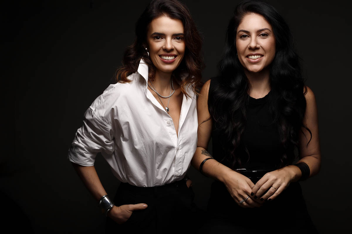 Lucila Zahran Turqueto e Mariana Orsi anunciam nova turma dos cursos de redes sociais e fotografia com celular para profissionais de arquitetura e designers de interiores