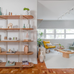Apartamento em Higienópolis ganha atmosfera leve e afetiva com projeto da Julia Otaga Interiores