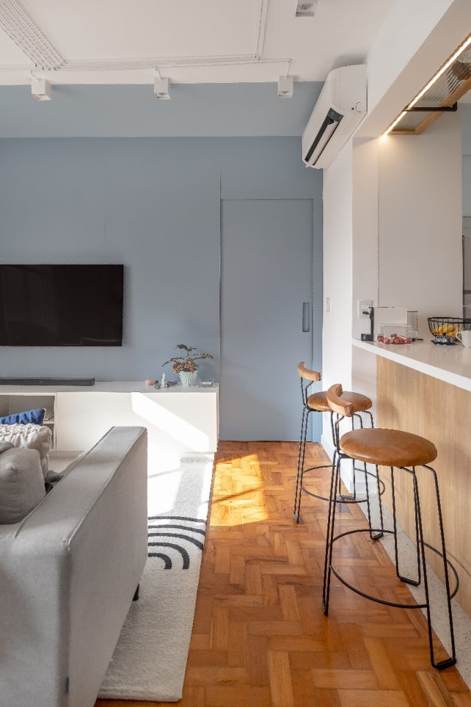 Projeto: Intu Arquitetura | A cozinha passou a se conectar com outros espaços da casa.