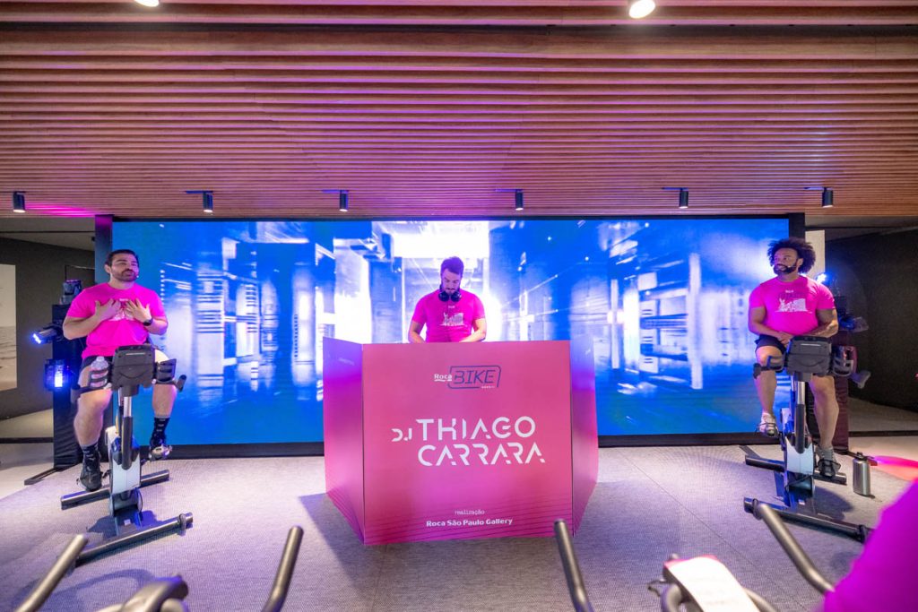 Nando FedericeDJ e professores deram ritmo durante o Roca Bike