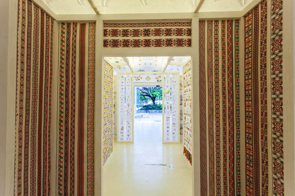 Exposição Casa Bordada. Créditos: Marcos Muzi