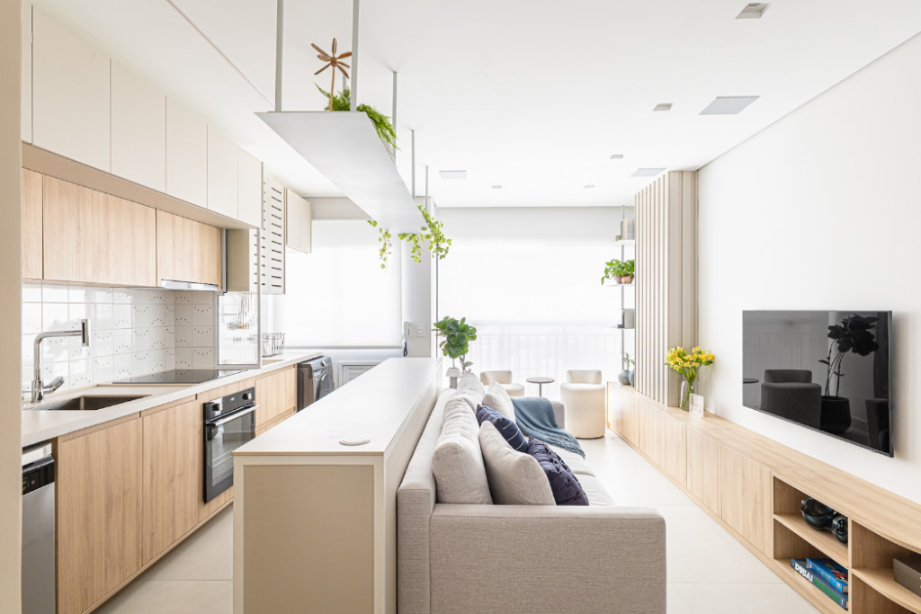 Foto: Gabriel Fernandes | Projeto: Bimá Arquitetura | Ambientes integrados garantem praticidade e funcionalidade para a rotina de um jovem casal.